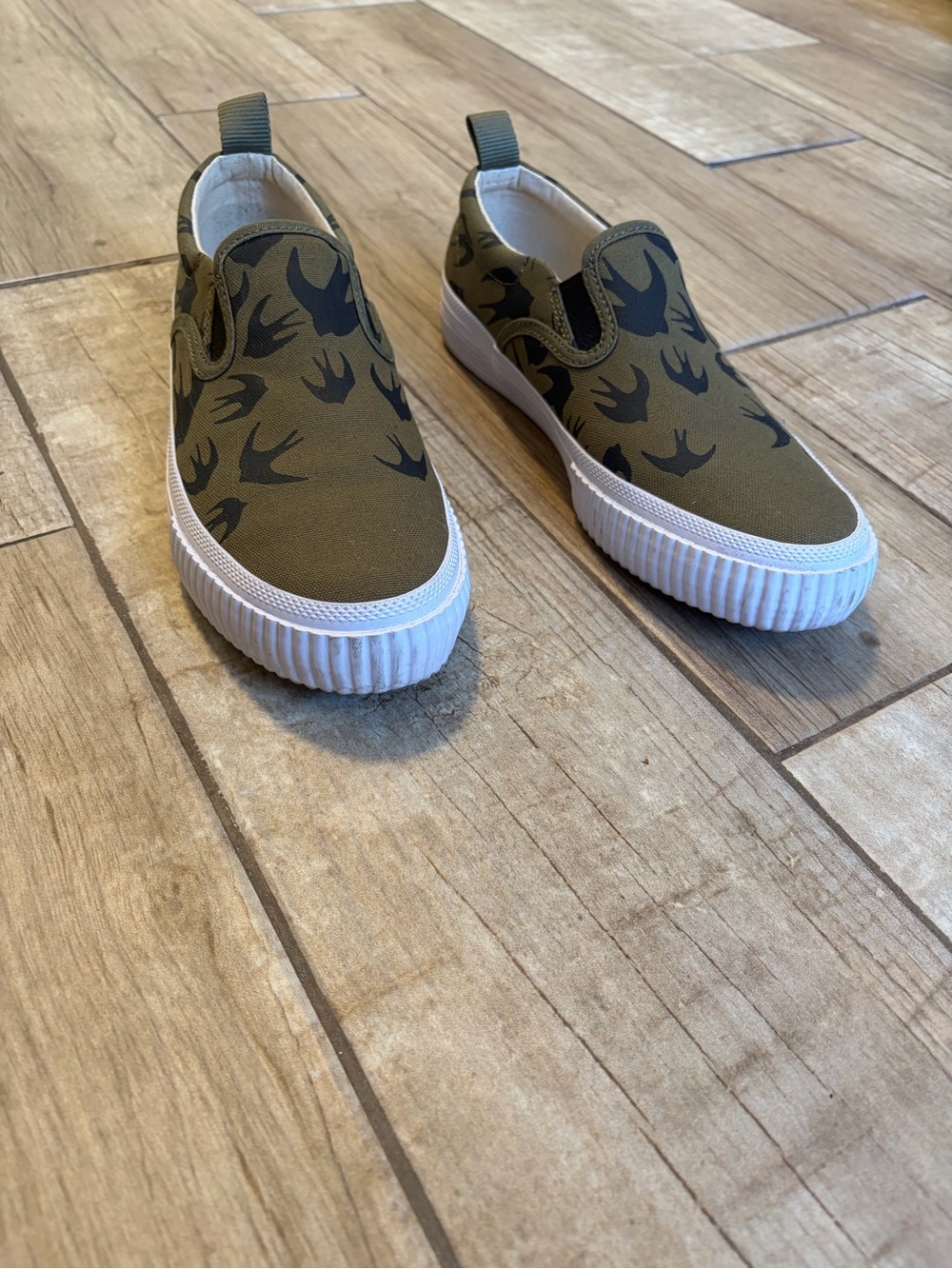 Alexander McQueen Slip-On Canvas Sneakers with Black Swallow Print - Picture 3 of 5